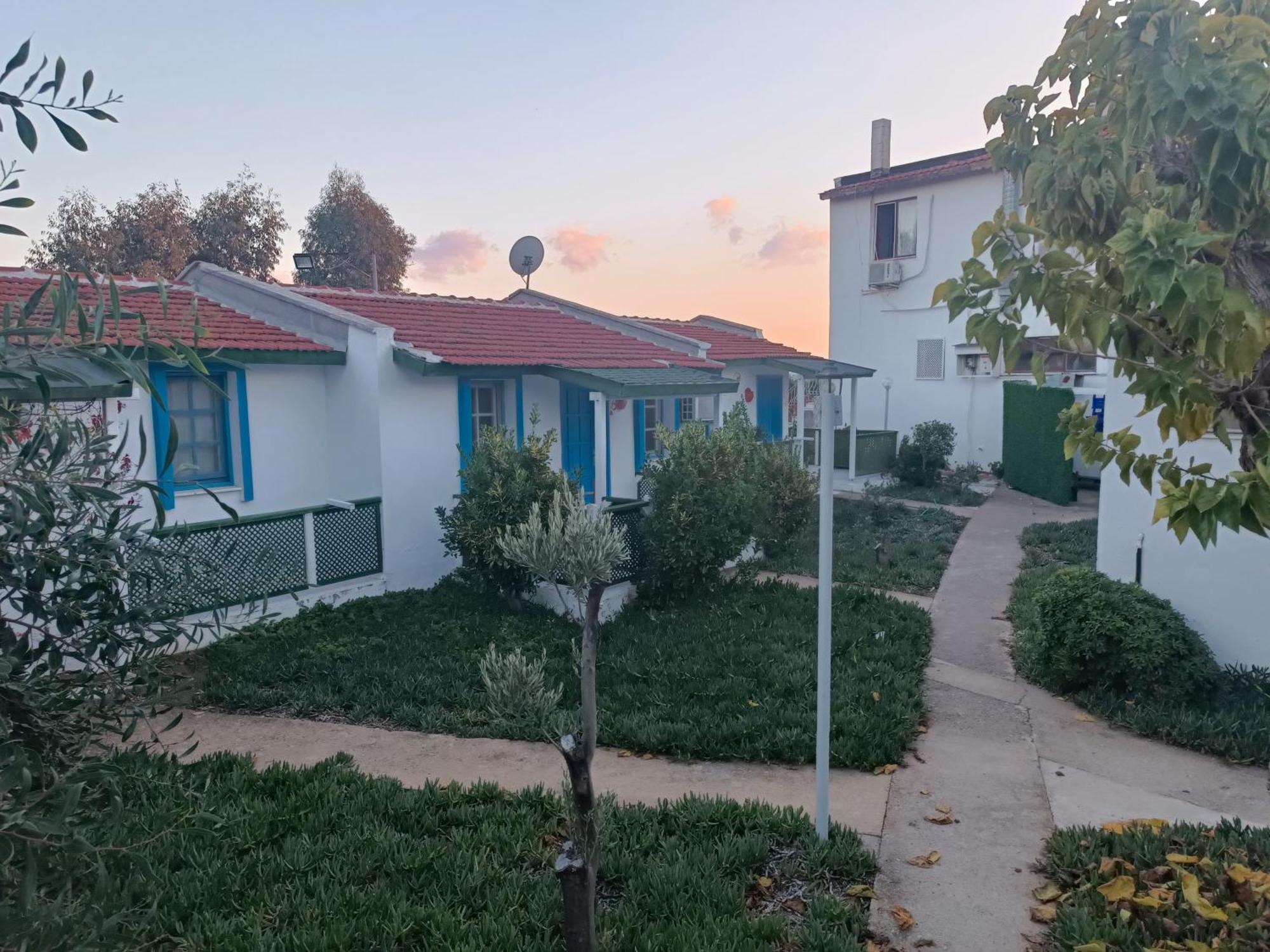 Teos Ormanci Tatil Koyu Hotel Seferihisar Bagian luar foto