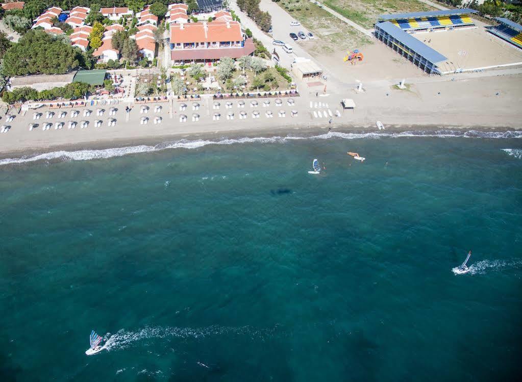Teos Ormanci Tatil Koyu Hotel Seferihisar Bagian luar foto