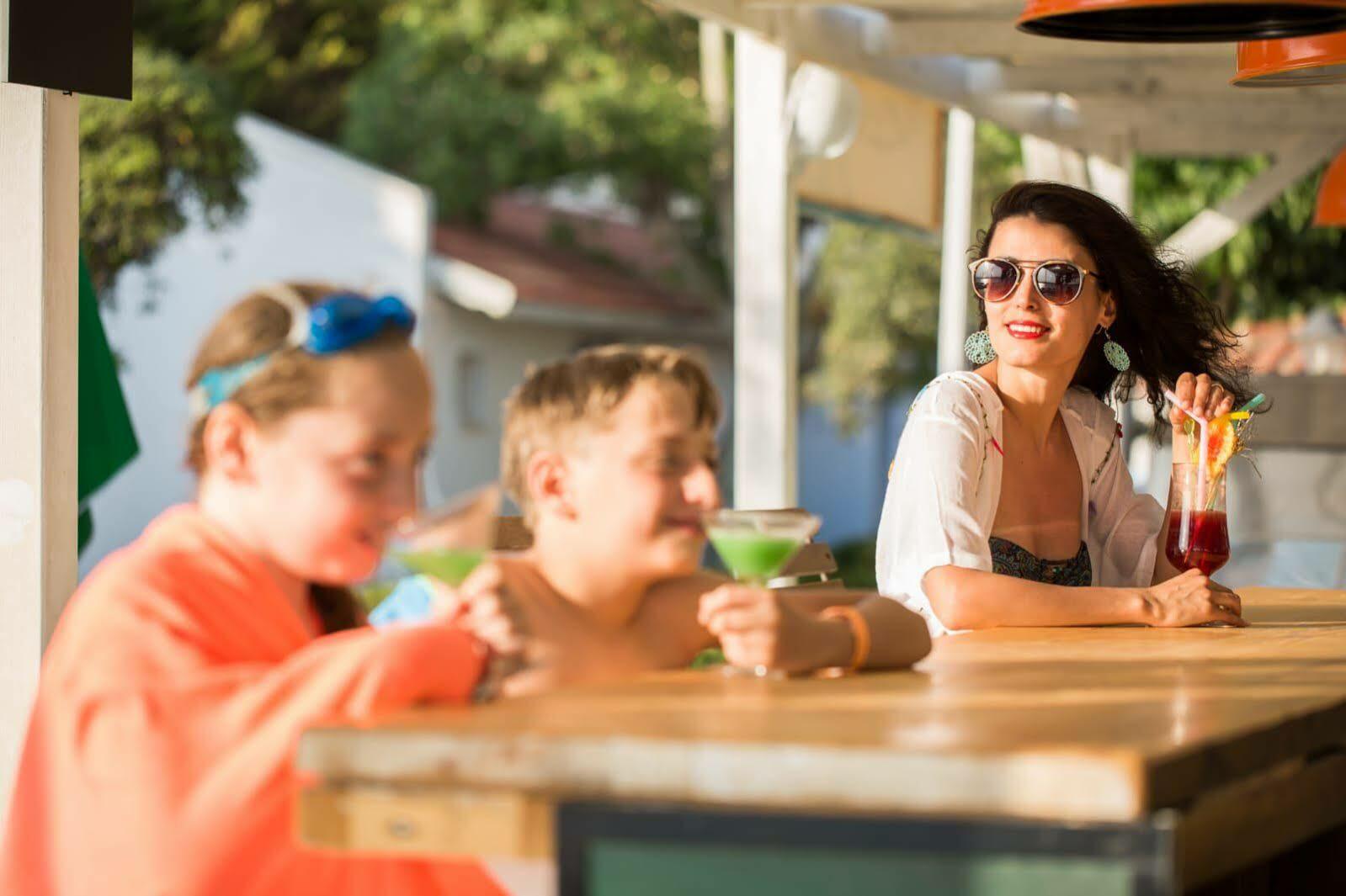 Teos Ormanci Tatil Koyu Hotel Seferihisar Bagian luar foto